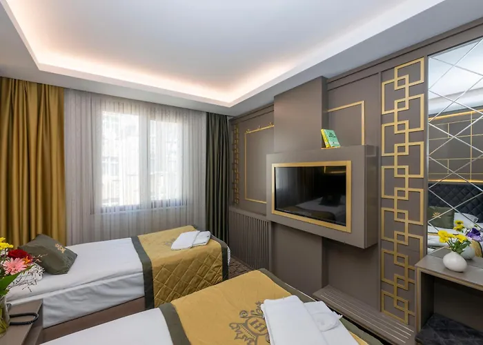 מלון Nobel Old Town - Special Category 3*